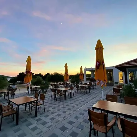 Mobile Dea 別荘 ドラゲ