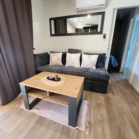 Mobile Dea Holiday home Drage